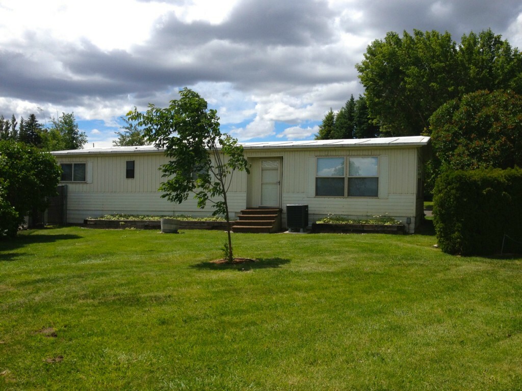 Property Photo: 20 Wild Wind Lane WA 98926
