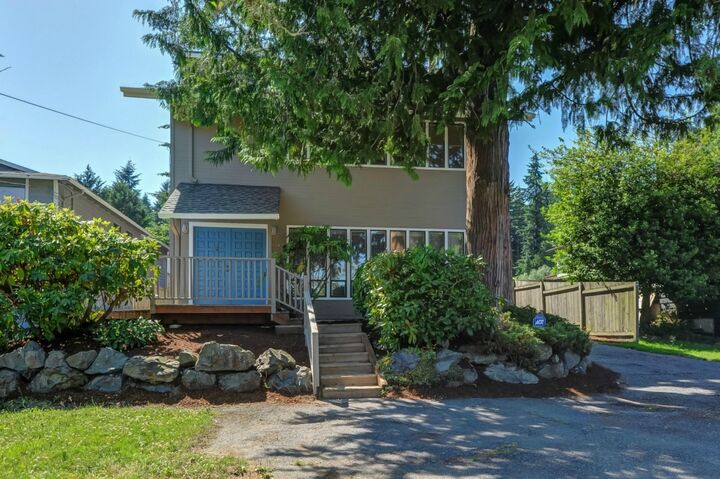 19237 16th Ave NE  Shoreline WA 98155 photo