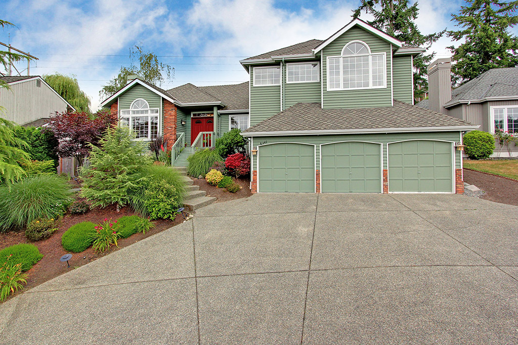 Property Photo:  8441 129th Ave SE  WA 98056 