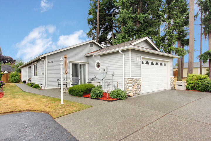 9226 45th Dr NE  Marysville WA 98270 photo