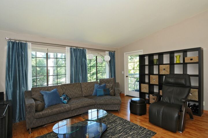 Property Photo:  911 N 163rd St B35  WA 98133 