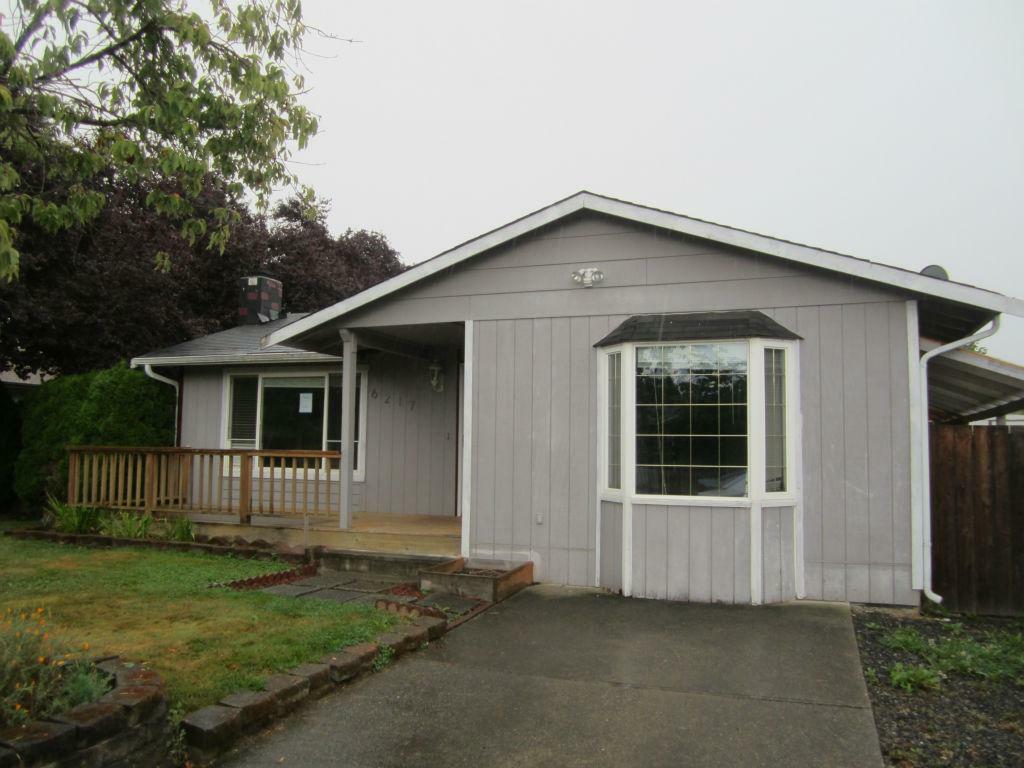 Property Photo:  6217 57th Ave NE  WA 98270 