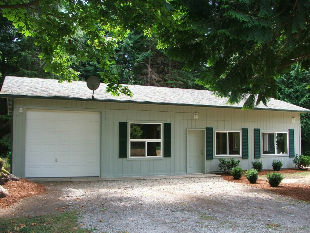 Property Photo: 2990 S East Camano Dr WA 98282