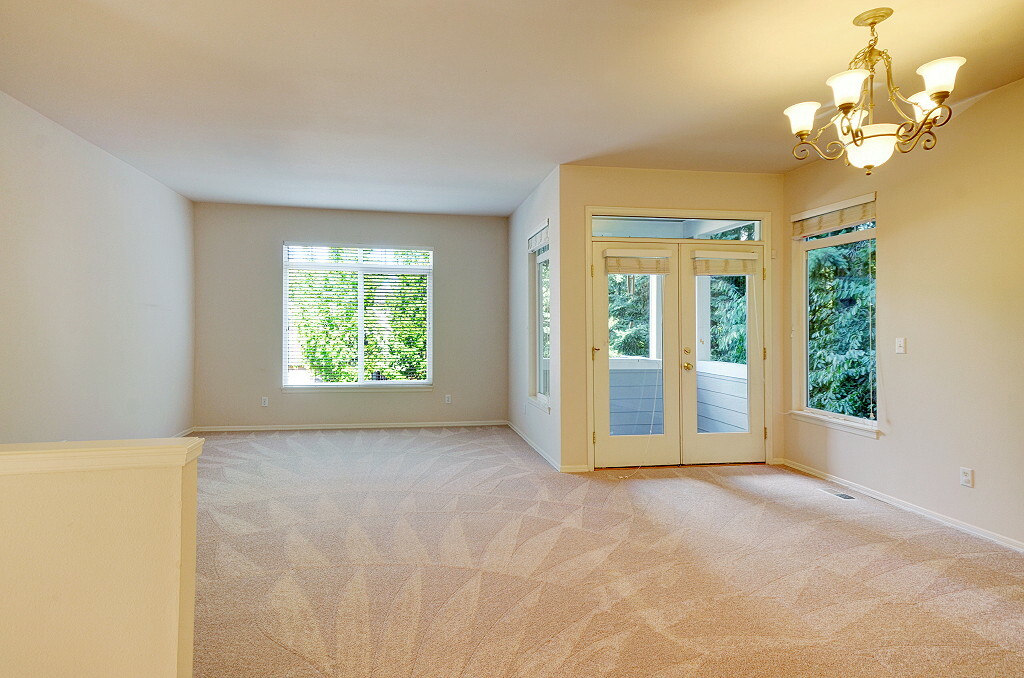 Property Photo:  11427 NE 117th St  WA 98034 