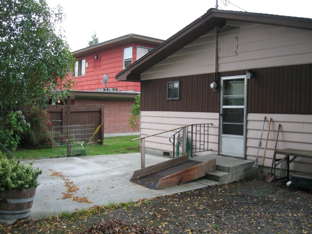 Property Photo:  27305 102 Ave NW  WA 98292 