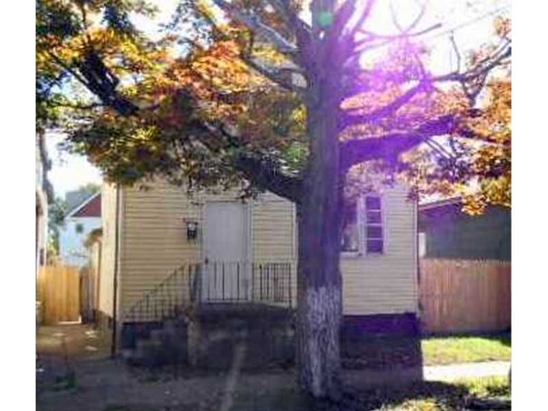 Property Photo: 453 E 13th Street PA 16503