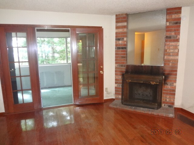 Property Photo:  12517 NE 23rd Place B2  WA 98005 