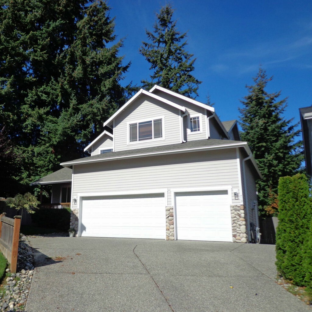 Property Photo: 719 142nd Place SW WA 98087