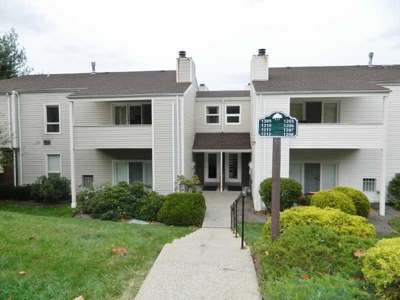 Property Photo:  1212 Kenzie Drive  PA 15205 