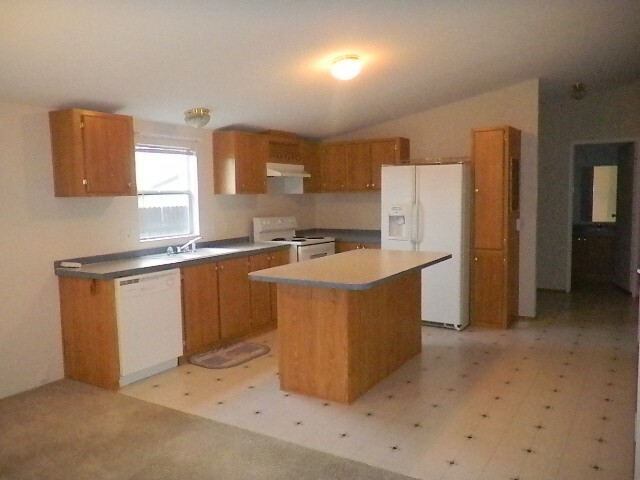 Property Photo: 2107 Honeysett Rd WA 98802