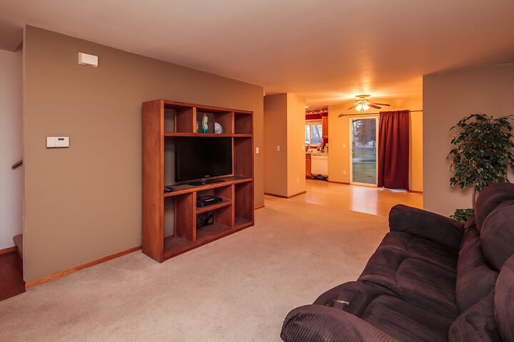 Property Photo:  407 Taylor Cir  WA 98295 