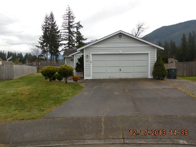 Property Photo:  210 17th St  WA 98251 