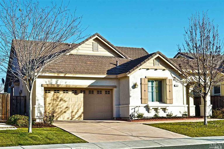 Property Photo:  3031 Red Maple Court  CA 95687 