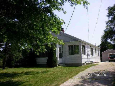Property Photo:  905 Concord  MI 49202 