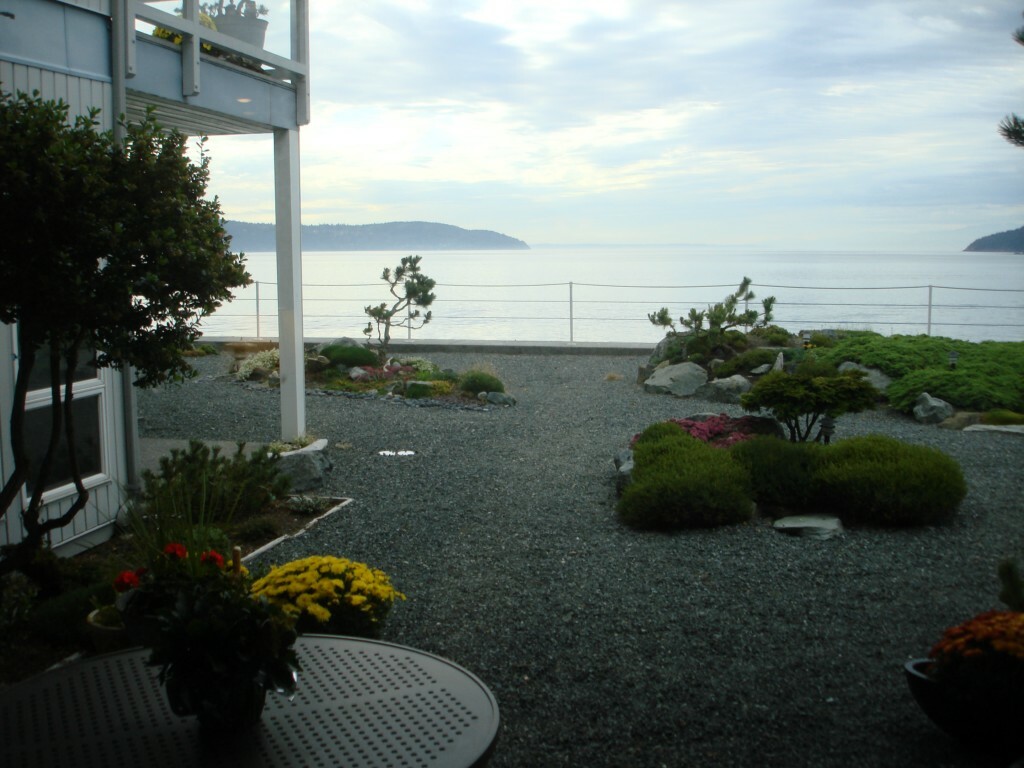 Property Photo: 2411 Skyline Wy 105 WA 98221