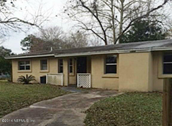 Property Photo:  13504 Beall Avenue  FL  