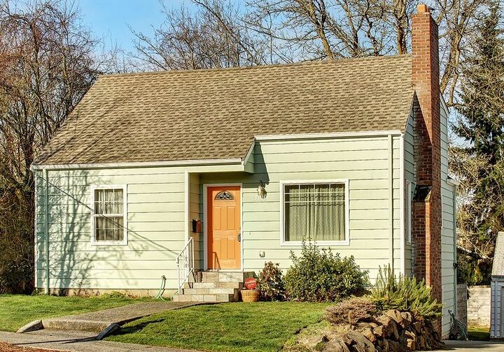 5404 S Orcas St  Seattle WA 98118 photo