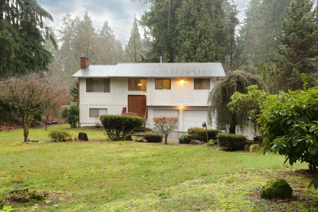 Property Photo: 13203 NE 190th Place WA 98072