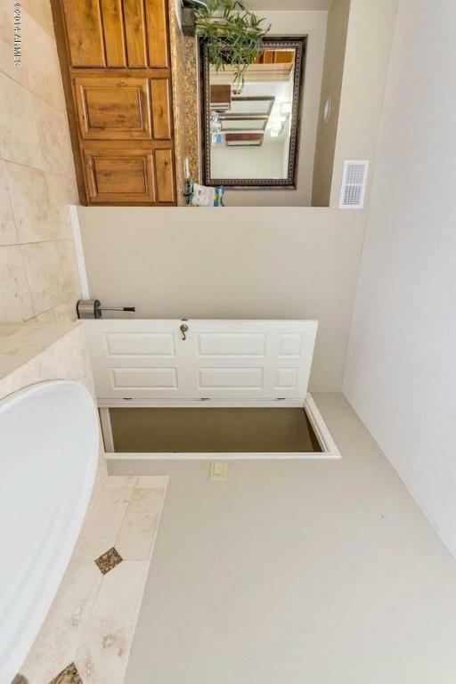 Property Photo: 350 E Hope Street AZ 85201