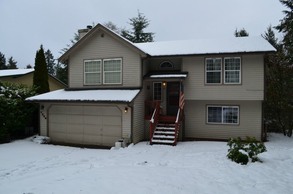 Property Photo:  7306 SE Truman Street  WA 98366 