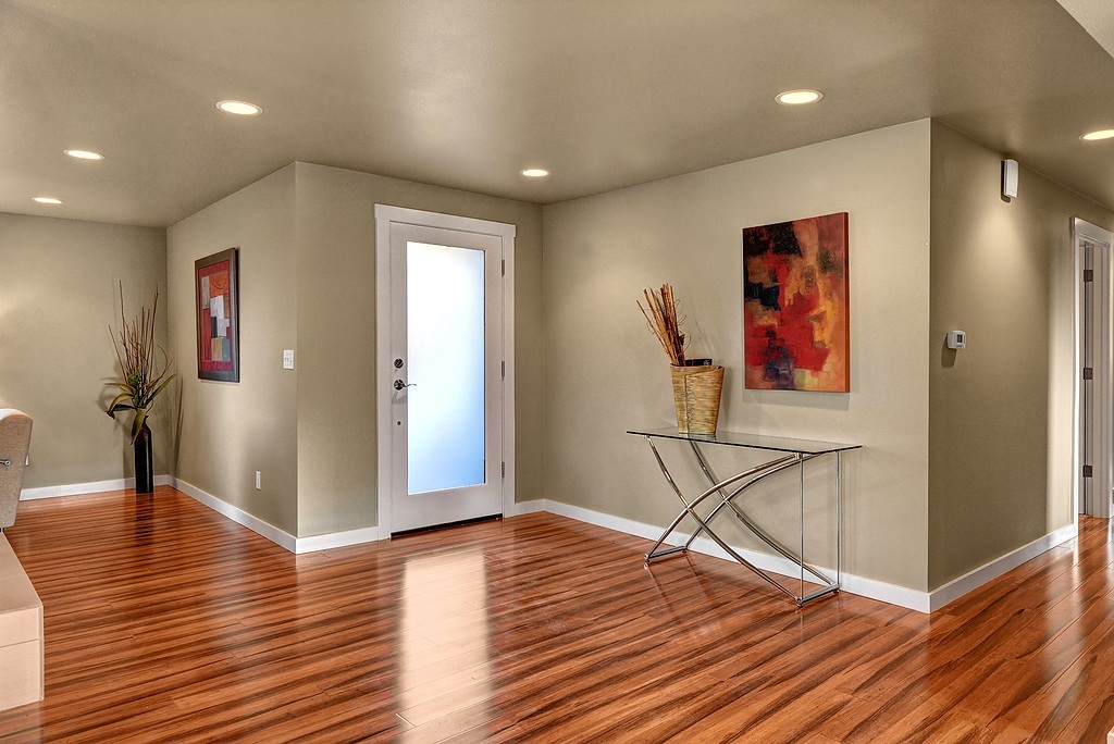 Property Photo: 1315 N 196th St WA 98133