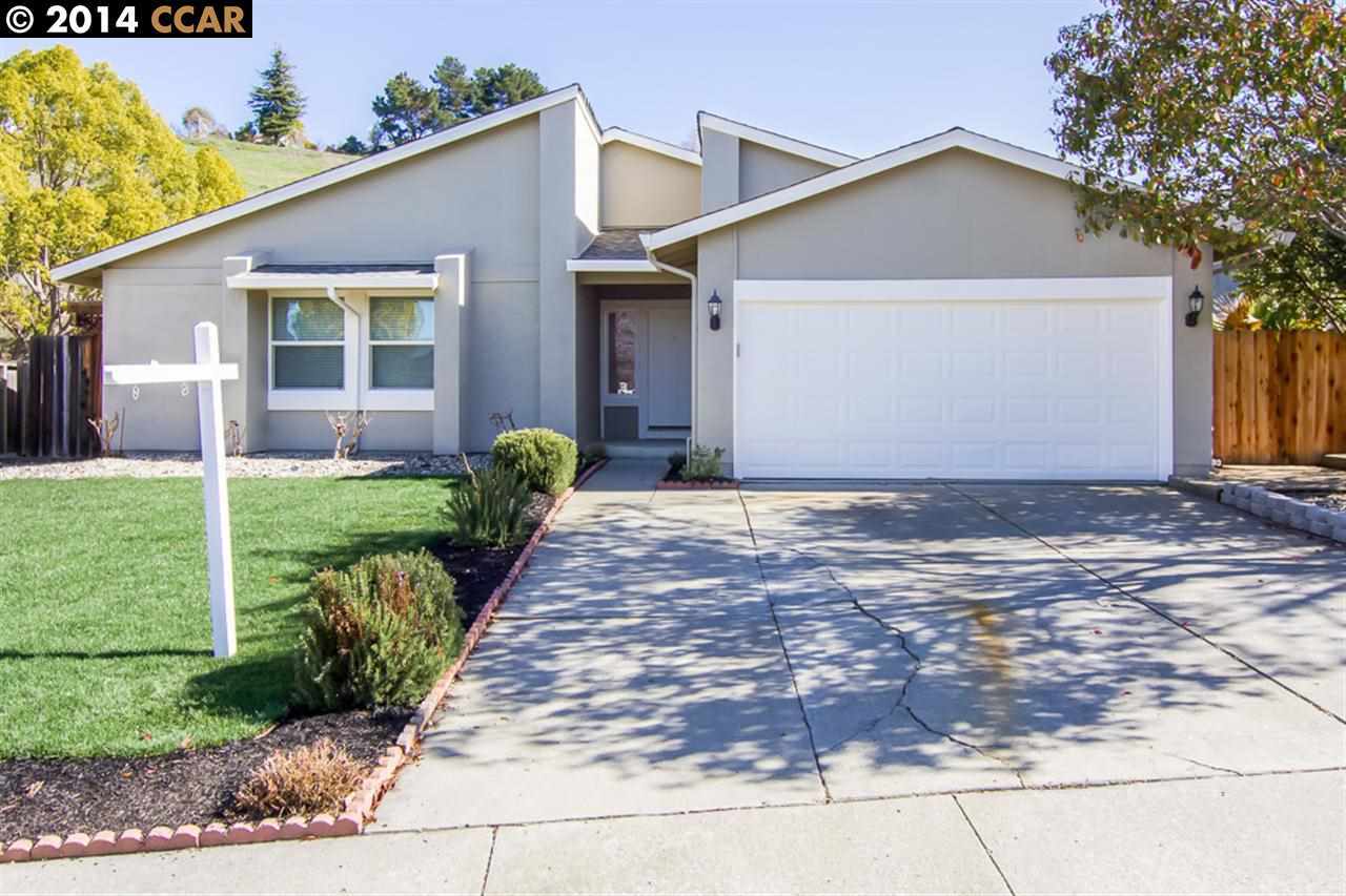 Property Photo:  160 Daisy Ct  CA 94547-1233 