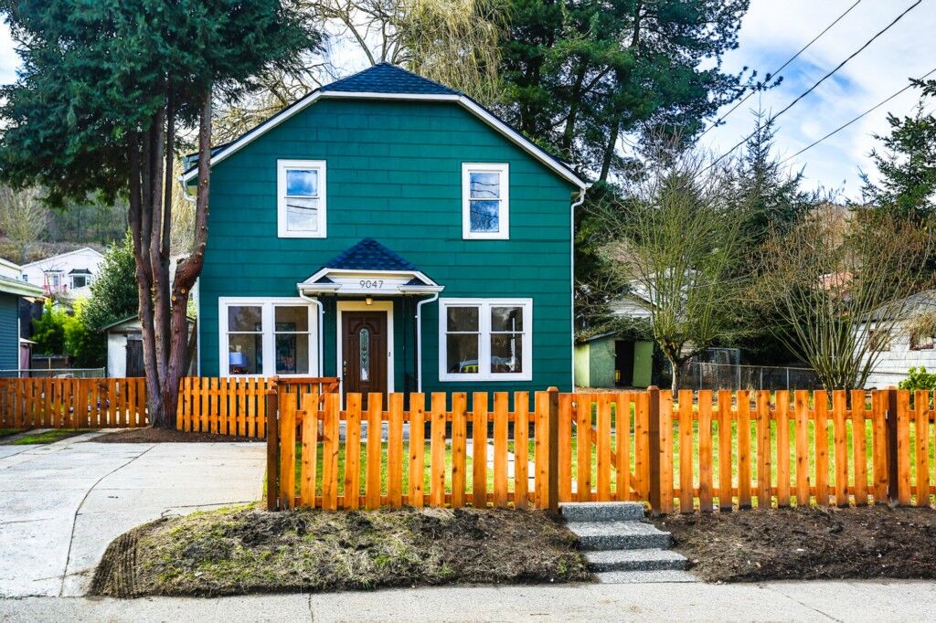 Property Photo:  9047 4th Avenue S  WA 98108 