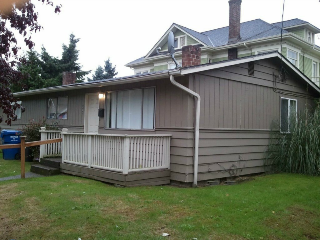 Property Photo:  201 29th Ave S  WA 98144 