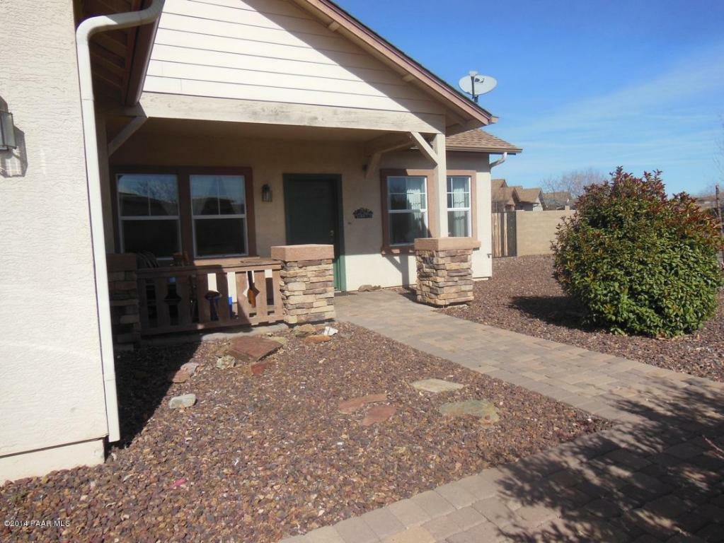 Property Photo:  504 N Mercado  AZ 86327 