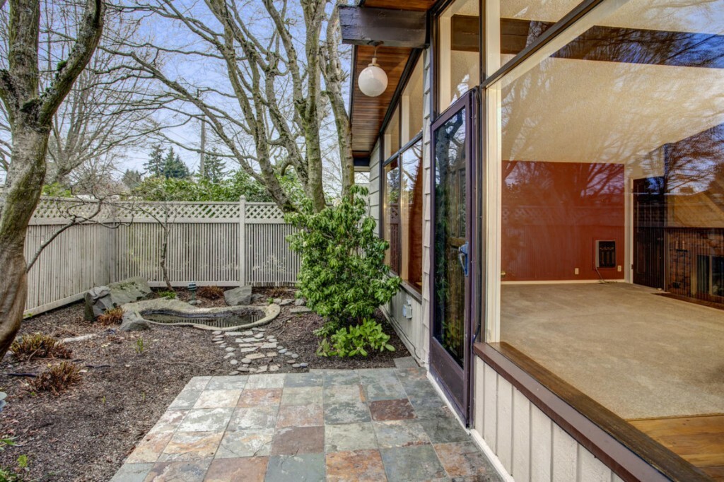 Property Photo:  4324 123rd  Avenue SE  WA 98006 