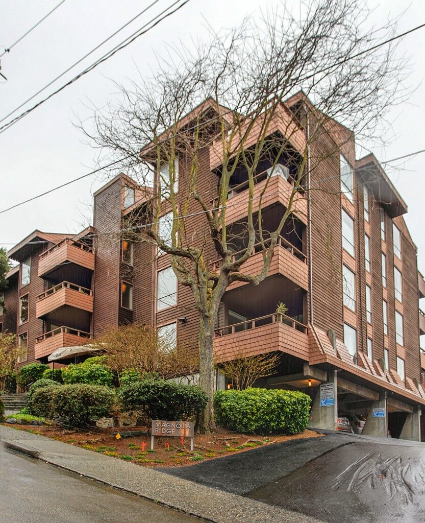 Property Photo: 2510 W Bertona Street 319 WA 98199