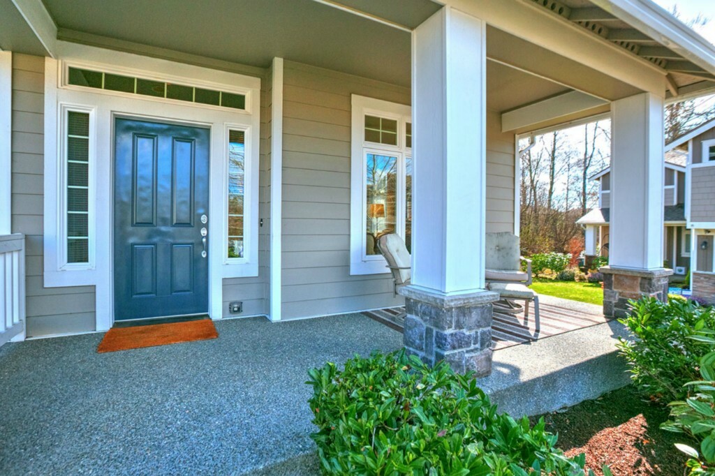 Property Photo:  5825 NE 1st Street  WA 98059 