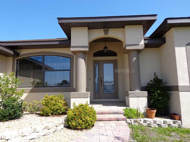 Property Photo:  15489 Aldama Circle  FL 33981 