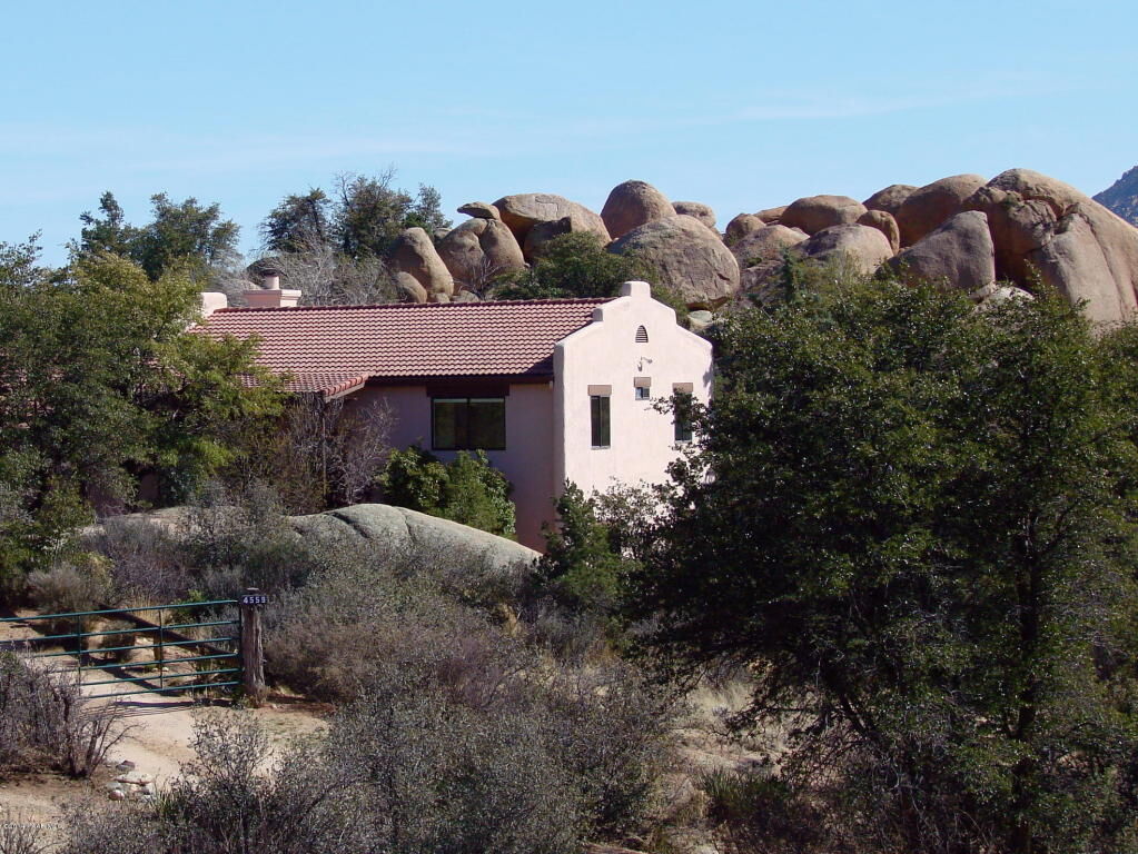 Property Photo: 4559 W Old Stage Road AZ 86305