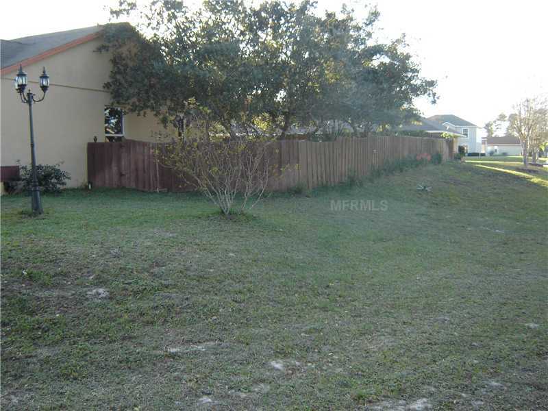 Property Photo:  2428 Laredo Drive  FL 32738 