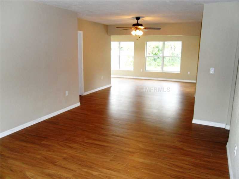 Property Photo: 2105 W Livingston Street FL 32805