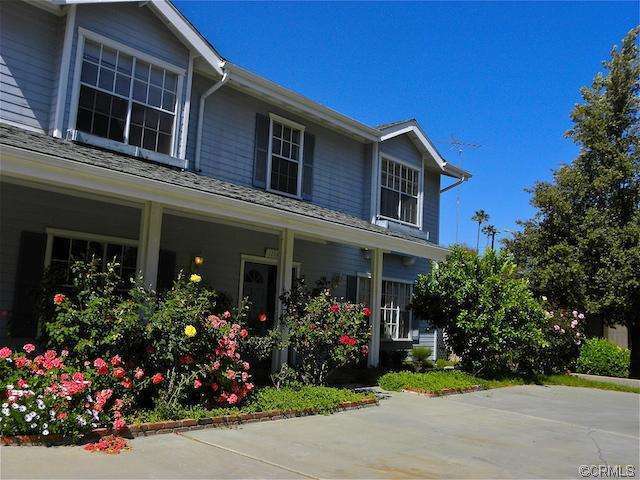 Property Photo: 2810 Vista Way CA 92544