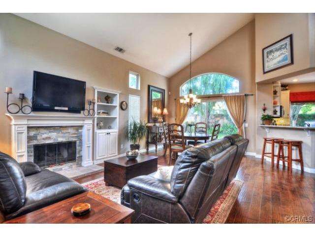 Property Photo: 15 La Flauta CA 92688