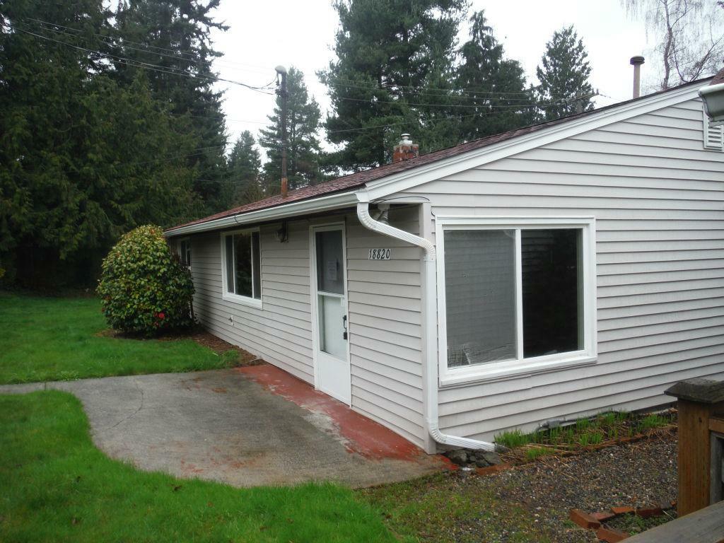 Property Photo:  18820 5th Ave NE  WA 98155 