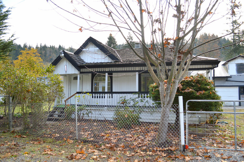 Property Photo:  31015 SE Lake Walker Rd  WA 98022 