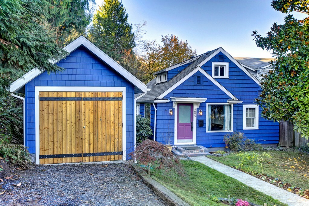 Property Photo: 5025 Renton Ave S WA 98118