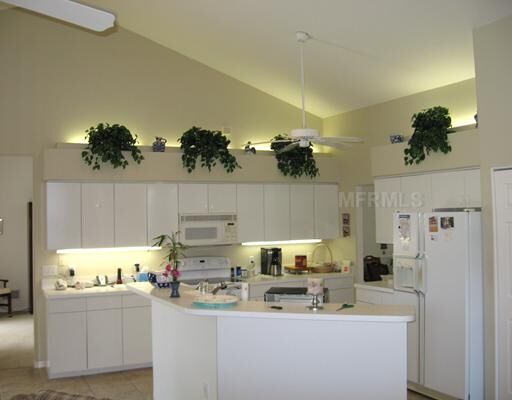 Property Photo:  1078 Eisenhower Drive  FL 34275 