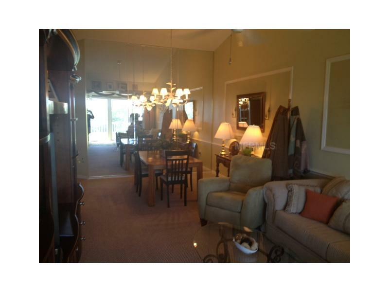 Property Photo:  823 Waterside Lane  FL 34209 