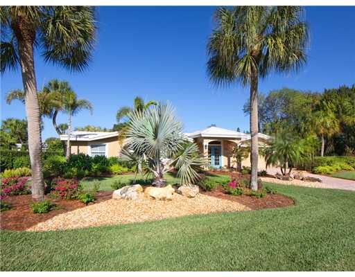Property Photo:  5232 Shadow Lawn Drive  FL 34242 