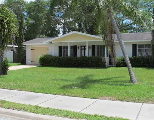 Property Photo:  3336 7th Street  FL 34237 