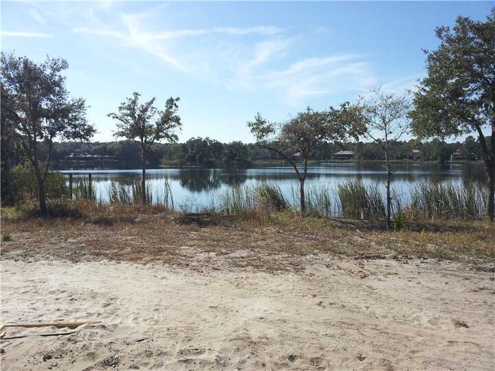 Property Photo:  11710 Lake Dagney Court  FL 33626 