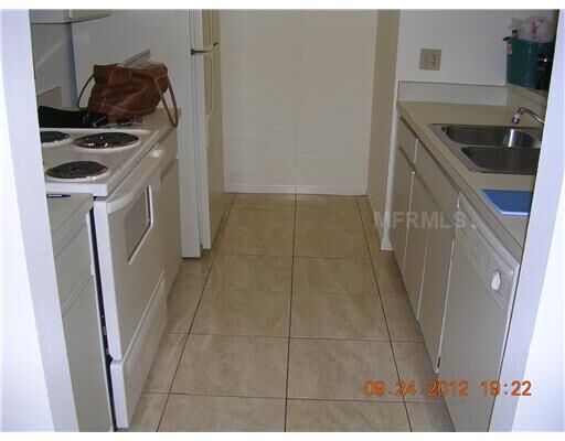 Property Photo: 16104 Rambling Vine Drive E FL 33624