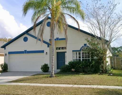 Property Photo:  13756 Meadowpark Avenue  FL 32826 