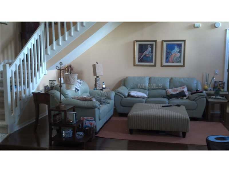 Property Photo:  1940 Grenville Court  FL 33543 