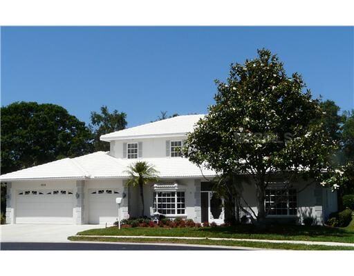 Property Photo: 1636 Liscourt Drive FL 34292
